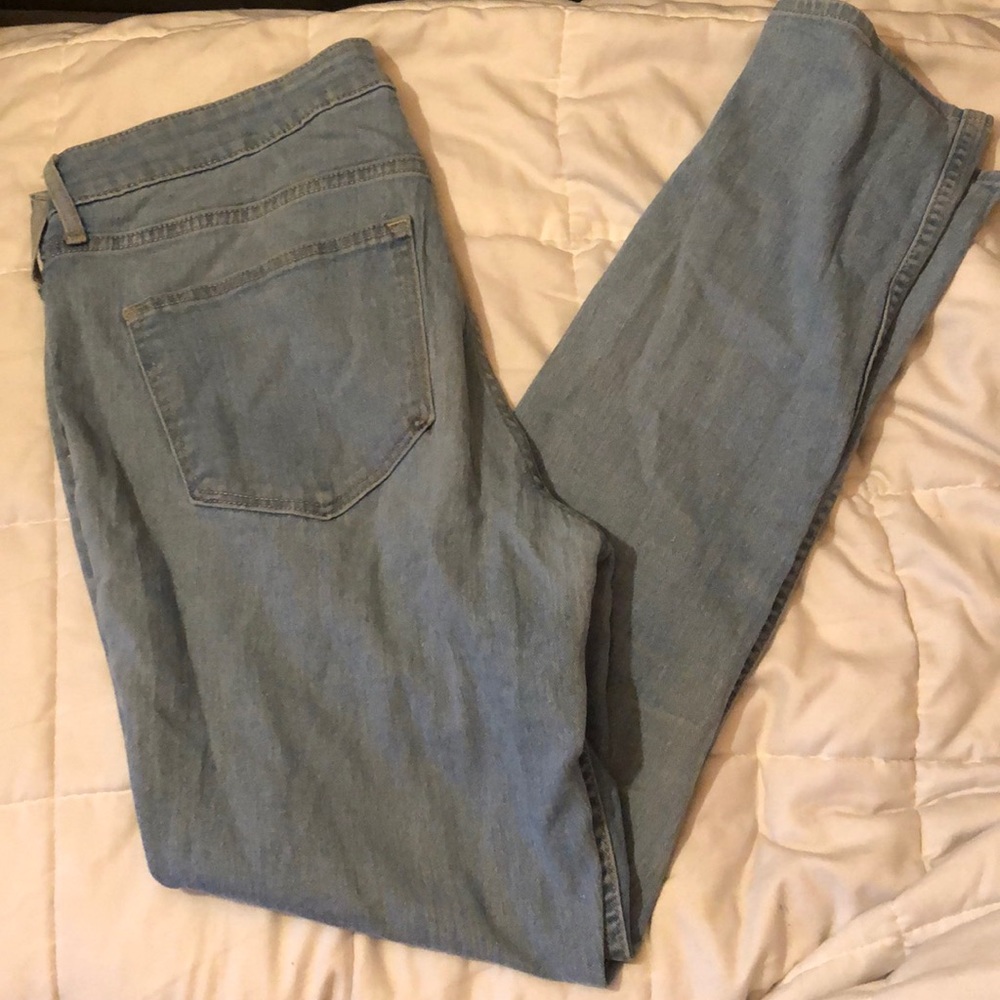 H&M light blue jeans